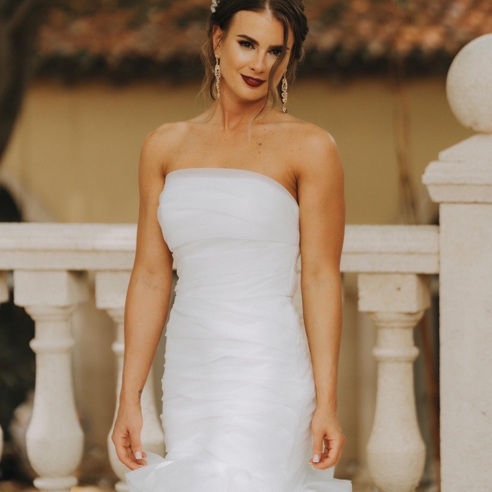 Milla Nova Wedding Dress - Picture 8 of 9